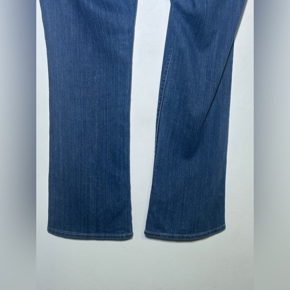 Old Navy The Flirt Jeans size 10 Short Mid Rise Boot Cut Flare - Picture 6 of 8